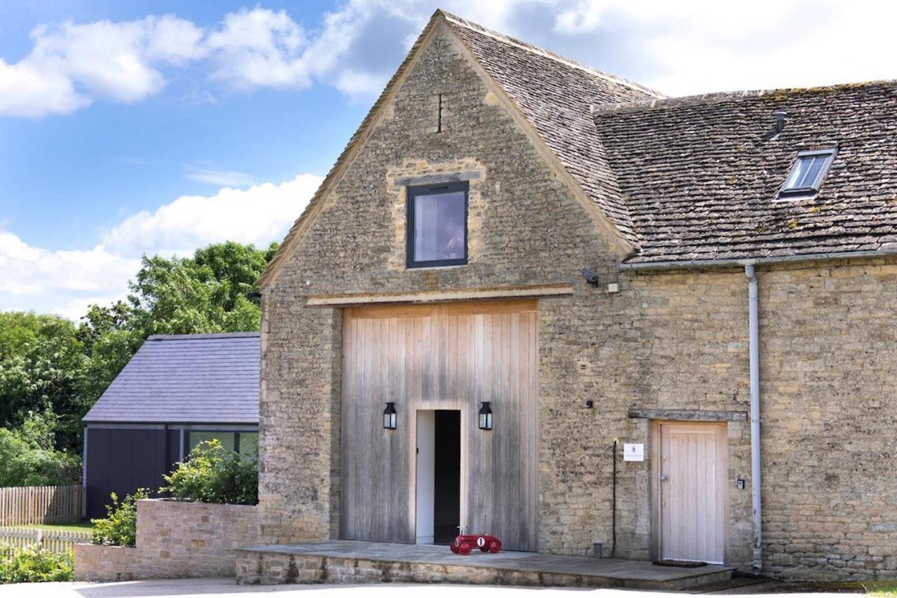 Crucis Park Estate Βίλα Cirencester Εξωτερικό φωτογραφία